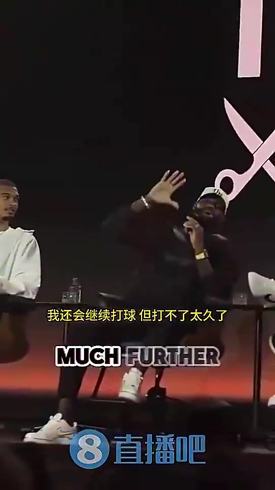 詹姆斯：我打得越久文班越有机会帽我！文班：你可以在我之后退役